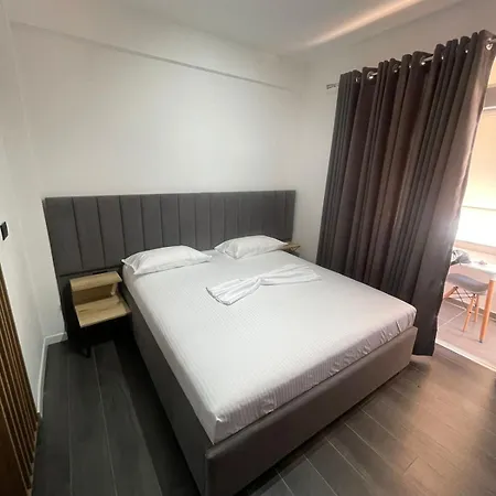 Aries Apartments Sarande Exterior photo