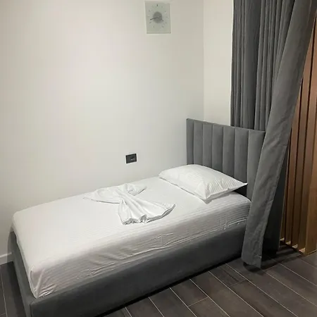 Aries Apartments Sarande Exterior photo